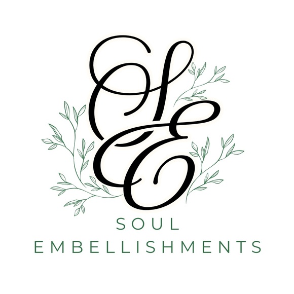 VINTAGE Gold-tone Linked Watch•By Figaro Couture•CZ Paved Pearly-Square Face - Picture 11 of 12